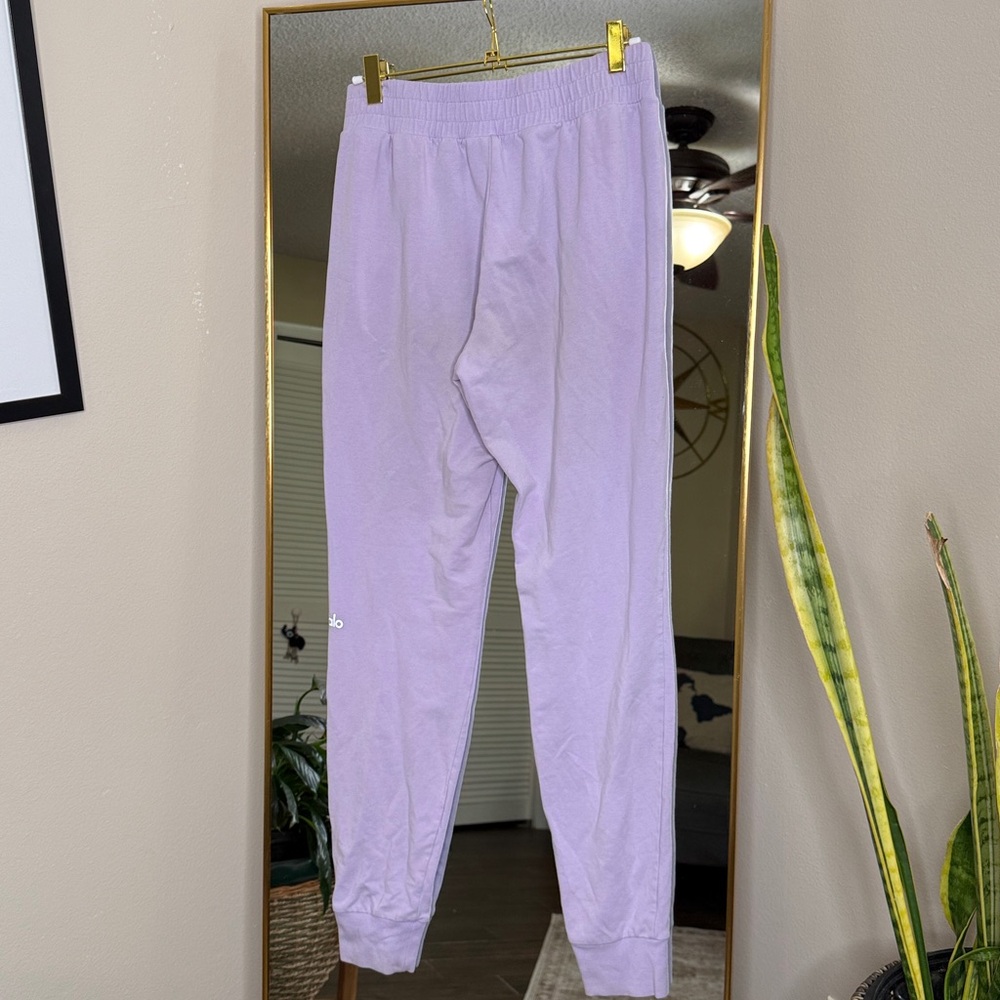ALO Yoga Lavender Track Pants - Picture 3 of 5